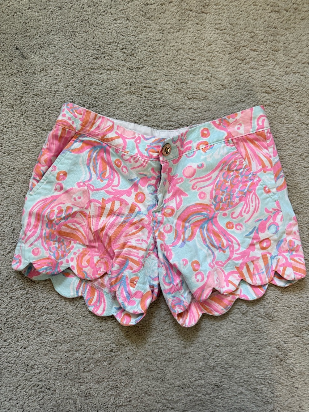 Lilly Pulitzer  Scallop Hem Women's Shorts